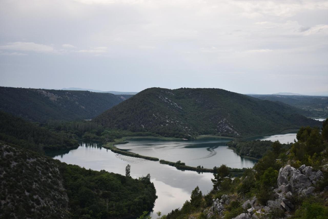 فندق Matanovi Dvori-Krka National Park لازوفاك المظهر الخارجي الصورة