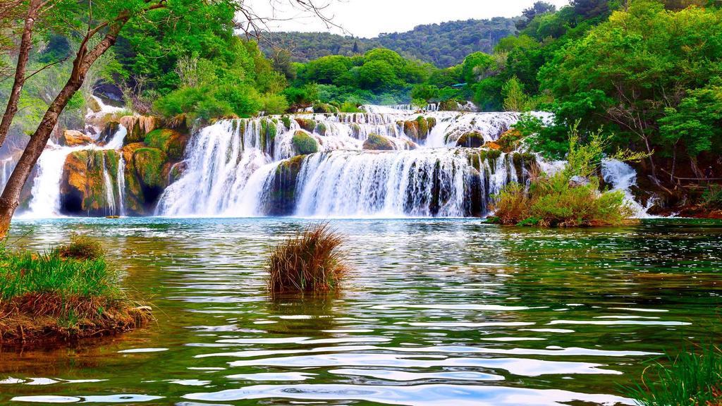 فندق Matanovi Dvori-Krka National Park لازوفاك المظهر الخارجي الصورة